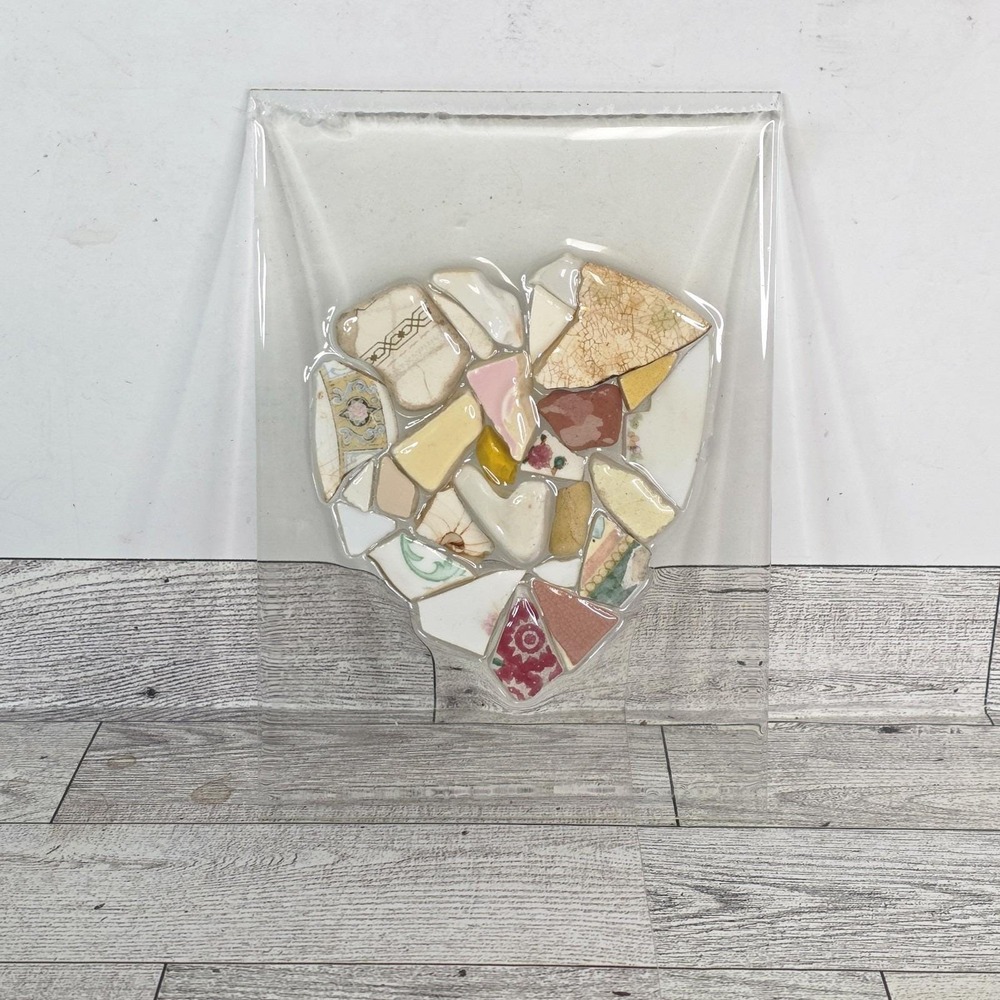 handmade Epoxy Glass Heart Ceramic Pieces Art Decor 5x7"